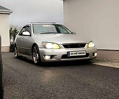 Lexus IS200