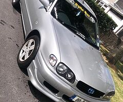 Toyota Corolla e11
