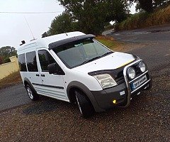 Ford tourno connect 5 seater