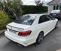 MERCEDES E250 AMG - Image 6/10