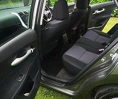 Toyota auris 1.4 d4d diesel - Image 7/9