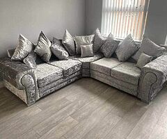 Brand new high quality Italian crushed velvet corner sofa
