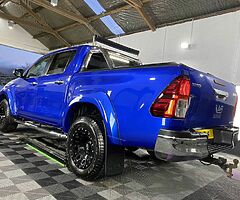 2017 Toyota Hilux - Image 8/9