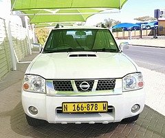 Nissan NP 300 2.5 4x4 very good condition and clean Roadworthy Don