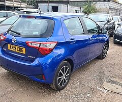2019 Toyota YARIS 1.5 HYBRID NAV✅️ REV CAM✅️ - Image 5/10