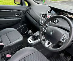 Grey 2011 Renault Grand Scenic 1.6 petrol VVT Dynamique TomTom 5dr for sale, may swap or P/X - Image 9/10