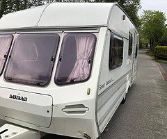 Lunar premiere 516l 5 berth