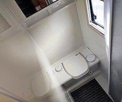 Mercedes Autotrail Motorhome - Image 9/10