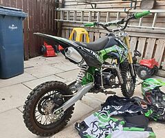 STOMP PITBIKE 125CC