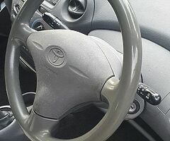 Toyota yaris - Image 6/9