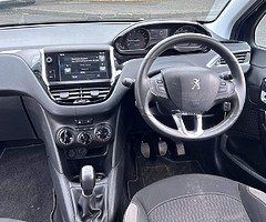 2016 Peugeot 208 - Image 7/10