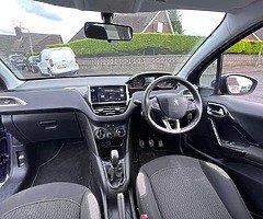 2016 Peugeot 208 - Image 8/10
