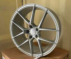 5x112 Veeman Alloys wanted
