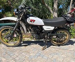 YAMAHA XT250 - Image 3/3