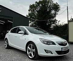 Opel Astra SRi 2.0CDTi..New Model,
Massive Spec