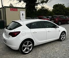 Opel Astra SRi 2.0CDTi..New Model,
Massive Spec
