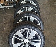 Vw passat r18 alloys
