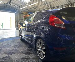 2015 Ford Fiesta - Image 6/10
