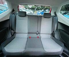VOLKSWAGEN UP 1.0 LITRE AUTOMATIC - Image 7/10