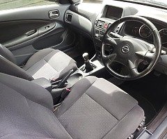 07 Nissan Almera - Image 7/10