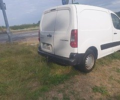 2011 Peugeot partner