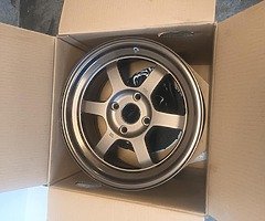 TE37
