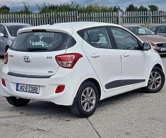 142 Hyundai i10 1.2 Automatic with Only 17k miles - Image 4/9