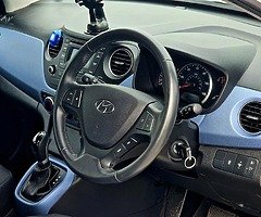 142 Hyundai i10 1.2 Automatic with Only 17k miles - Image 7/9