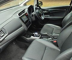 2014 Honda Fit 1.5 Hybrid Automatic - Image 6/10