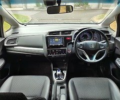 2014 Honda Fit 1.5 Hybrid Automatic - Image 8/10