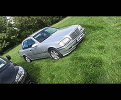2000 Mercedes-Benz C180 - Image 4/4