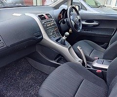 2010 Toyota Auris - Image 8/8