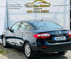 2014 Renault Fluence we finance - Image 7/10