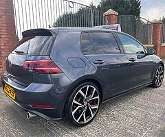 2019 Volkswagen Golf - Image 4/10