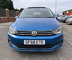 2018 Volkswagen Touran - Image 5/10