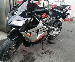 CBR 600 RR