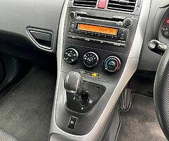 2013 Toyota Auris Automatic we finance - Image 9/10