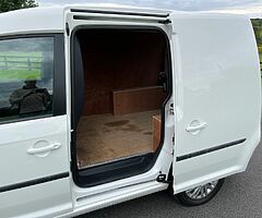 2019 Volkswagen Caddy - Image 5/10
