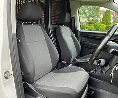 2019 Volkswagen Caddy - Image 6/10
