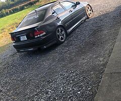 Lexus is200 - Image 5/5