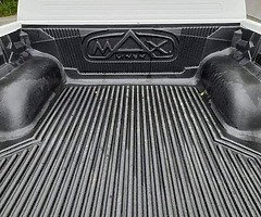 Toyota Hilux 3.0 d4d Invincible - Image 7/8