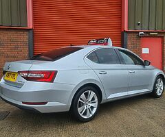 2017 Škoda Superb - Image 3/10