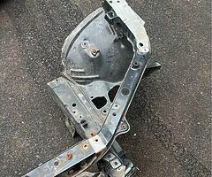 Lexus is200 front cut - Image 3/4