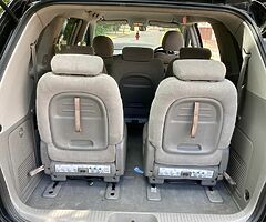 2007 Kia Sedona - Image 9/10