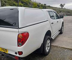 2014 Mitsubishi L200