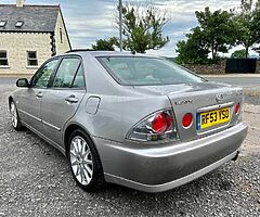 2003 Lexus IS 200