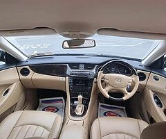 Mercedes cls 320d - Image 7/10