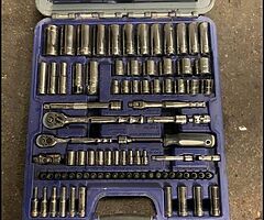 Blue-Point.
100pc 1/4"+ 3/8"Dr. General Service Set
2100MBPGSSUK . - Image 4/5