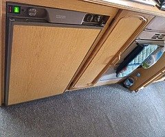 6 Bert caravan twin axle - Image 6/10
