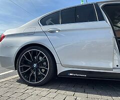 BMW 5 Series Auto